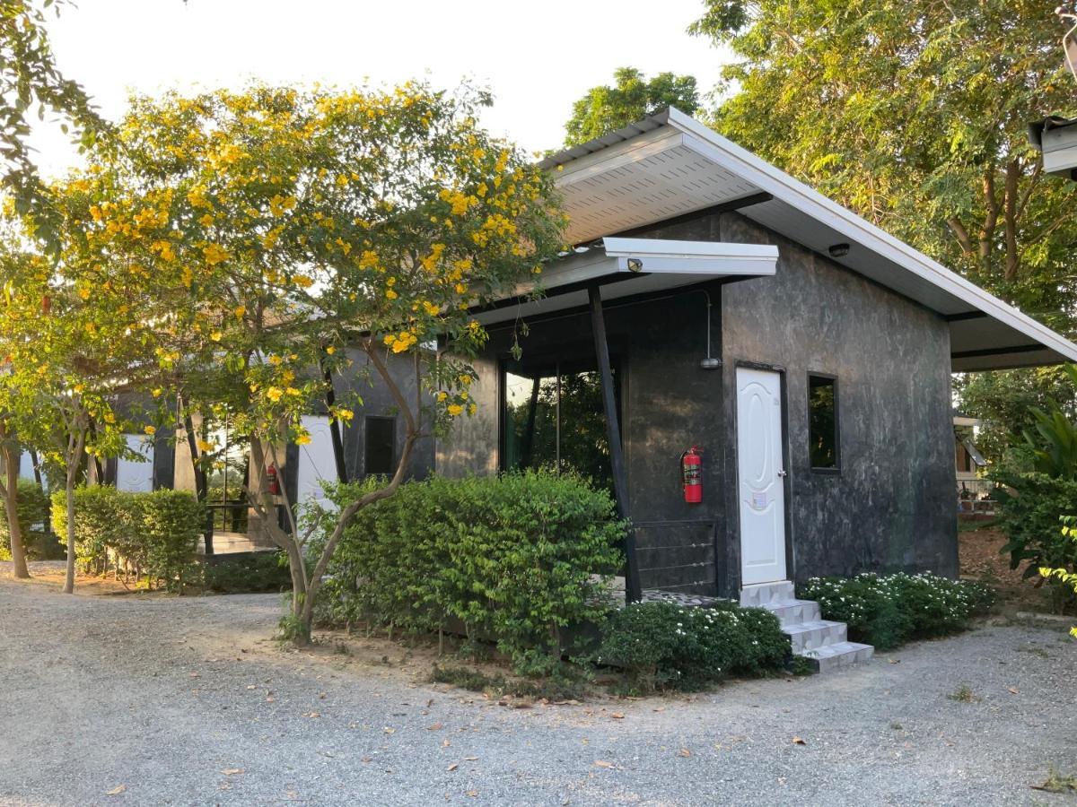Baan Tonjaeng Resort Chai Nat المظهر الخارجي الصورة